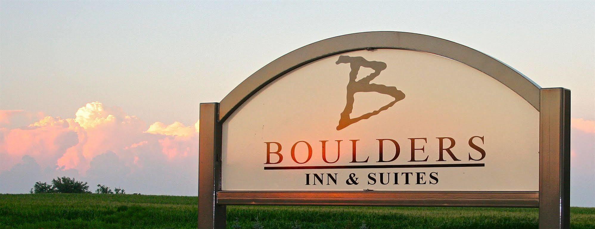 Cobblestone Inn&Suites - Lake View Extérieur photo
